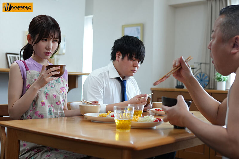 Bị bố chồng đáng ghét đè ra đụ trong lúc ngủ quên Mei Itsukaichi